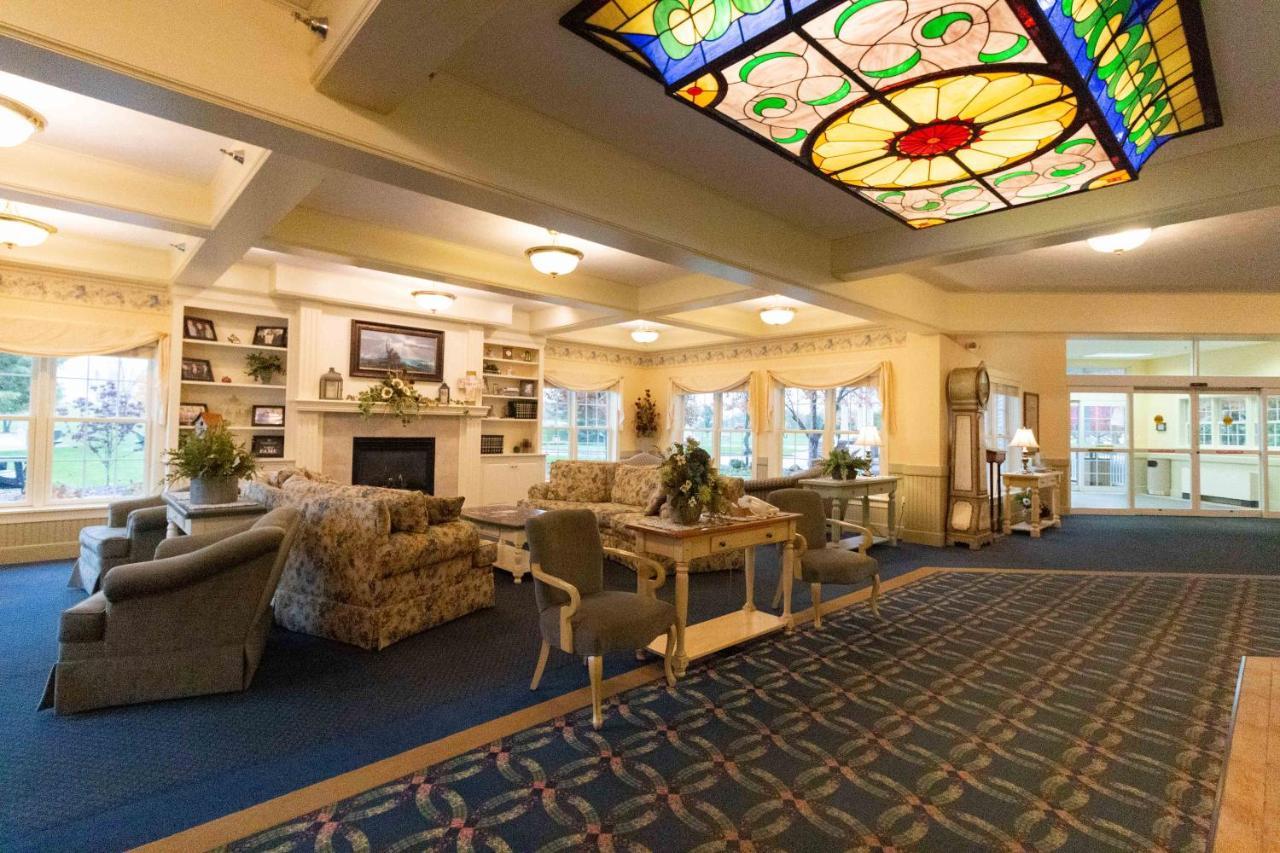 Hotel Essenhaus & Conf. Center 3*